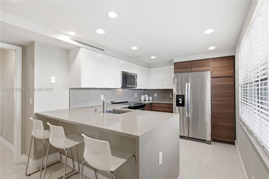 На продажу: $365,000 (3 спален, 2 ванн, 1620 Квадратных фут)