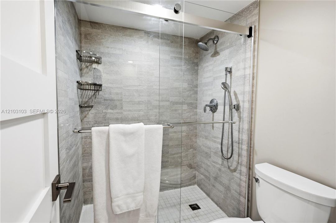 На продажу: $365,000 (3 спален, 2 ванн, 1620 Квадратных фут)