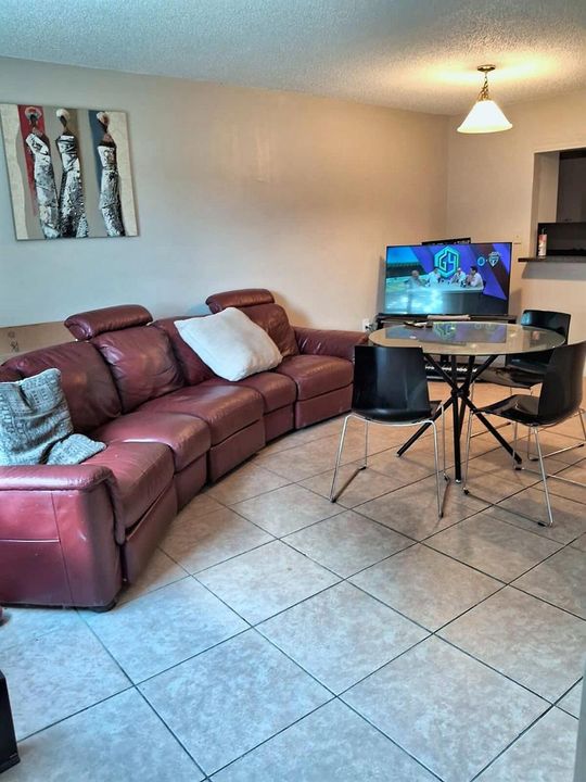 03_Living-Room-Angle2