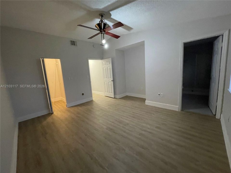 En Renta: $2,750 (2 camas, 2 baños, 1160 Pies cuadrados)