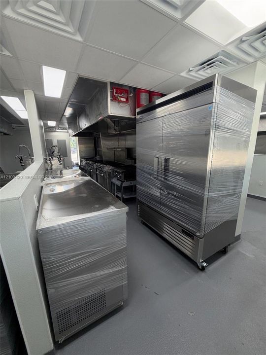 3569-3579 N Dixie Hwy in Oakland Park