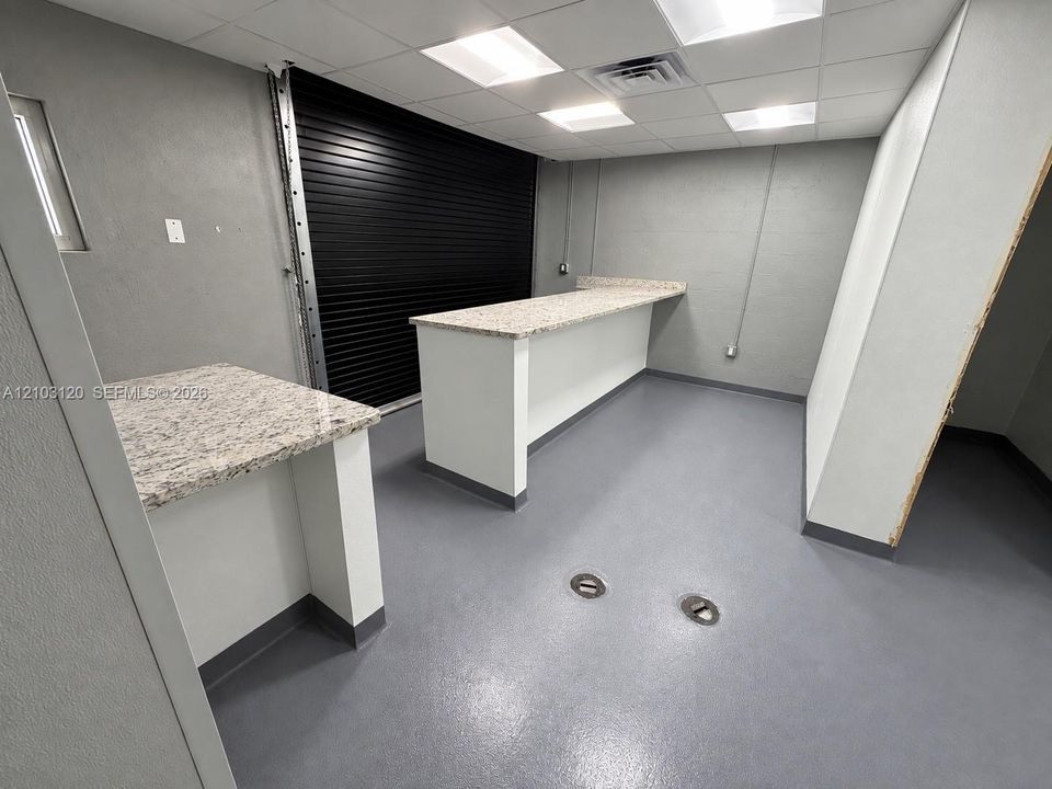 3569-3579 N Dixie Hwy in Oakland Park