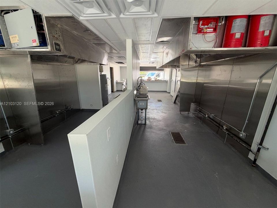 3569-3579 N Dixie Hwy in Oakland Park