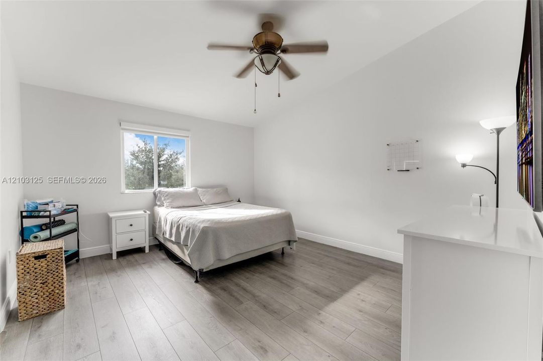 En Venta: $459,000 (3 camas, 2 baños, 1462 Pies cuadrados)