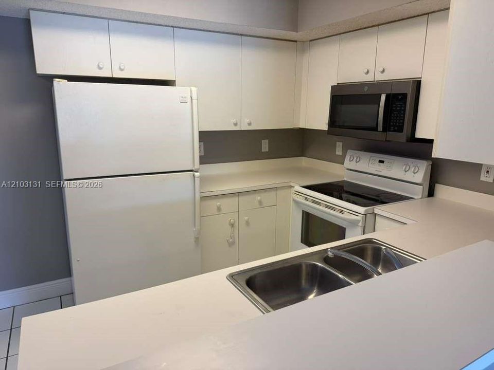 En Venta: $215,000 (1 camas, 1 baños, 846 Pies cuadrados)