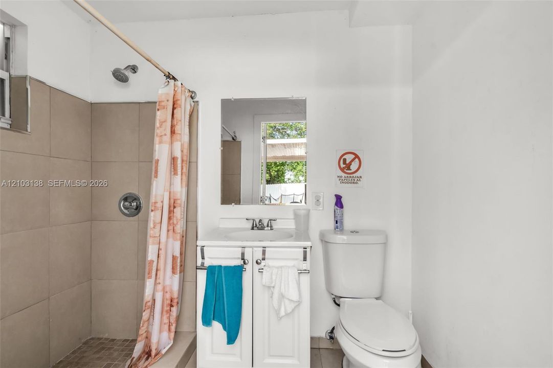 For Sale: $570,000 (4 beds, 3 baths, 1862 Square Feet)