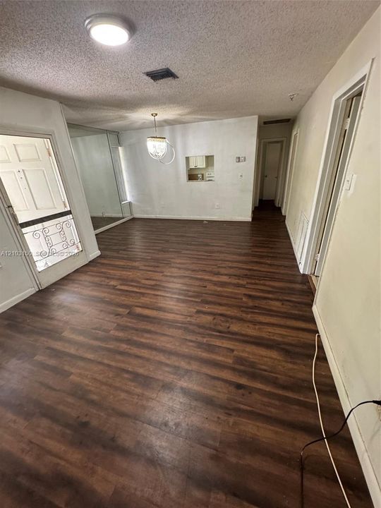 En Venta: $124,990 (2 camas, 2 baños, 840 Pies cuadrados)