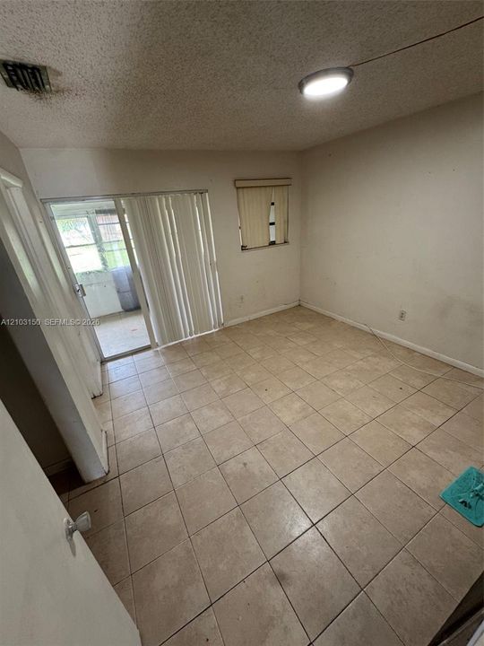 En Venta: $124,990 (2 camas, 2 baños, 840 Pies cuadrados)