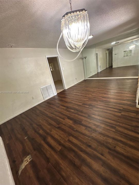 En Venta: $124,990 (2 camas, 2 baños, 840 Pies cuadrados)