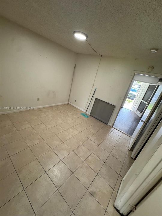 En Venta: $124,990 (2 camas, 2 baños, 840 Pies cuadrados)