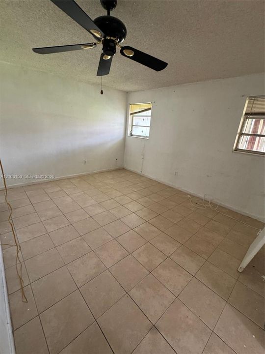 En Venta: $124,990 (2 camas, 2 baños, 840 Pies cuadrados)
