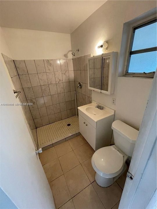 En Venta: $124,990 (2 camas, 2 baños, 840 Pies cuadrados)