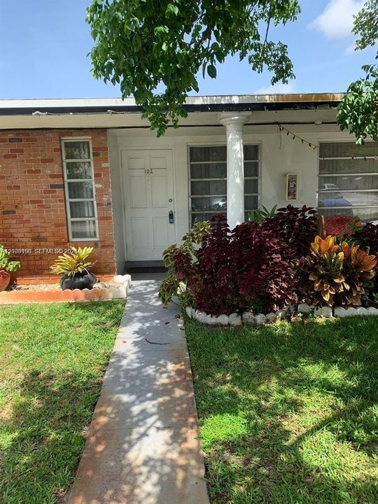 En Venta: $124,990 (2 camas, 2 baños, 840 Pies cuadrados)