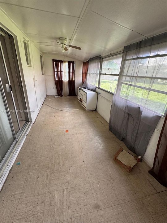 En Venta: $124,990 (2 camas, 2 baños, 840 Pies cuadrados)