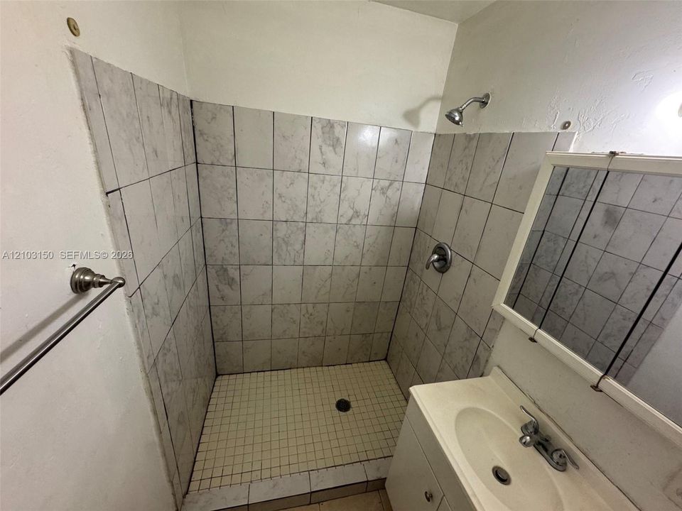 En Venta: $124,990 (2 camas, 2 baños, 840 Pies cuadrados)