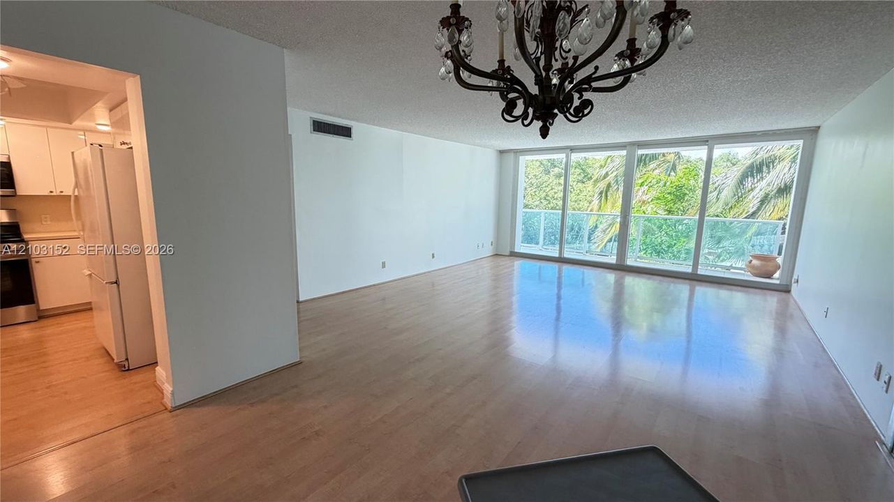 В аренду: $2,795 (2 спален, 2 ванн, 1521 Квадратных фут)