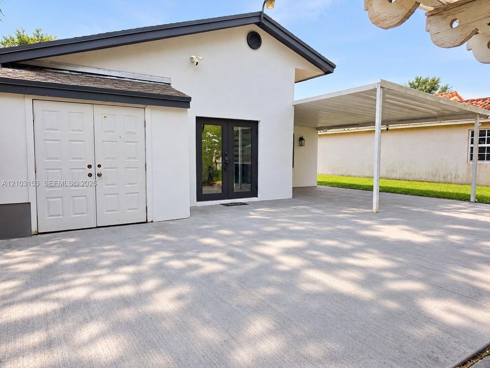 En Venta: $630,000 (3 camas, 2 baños, 1430 Pies cuadrados)