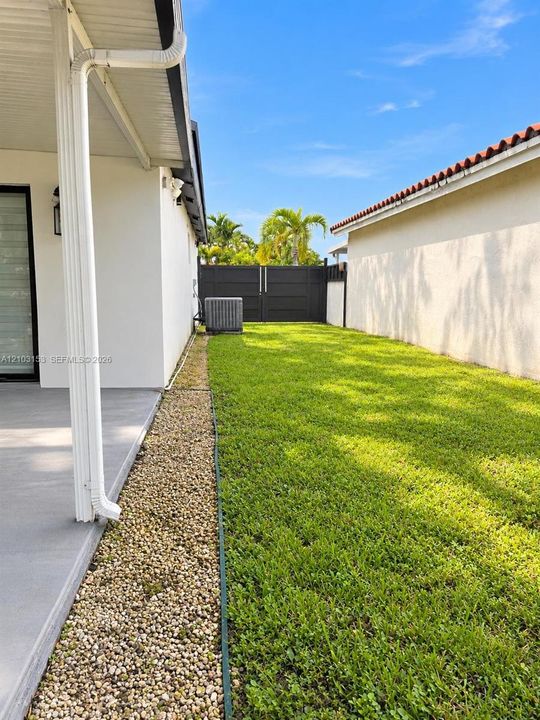 En Venta: $630,000 (3 camas, 2 baños, 1430 Pies cuadrados)