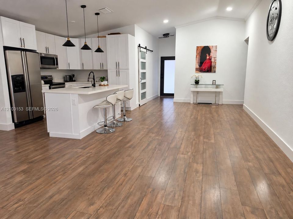 En Venta: $630,000 (3 camas, 2 baños, 1430 Pies cuadrados)