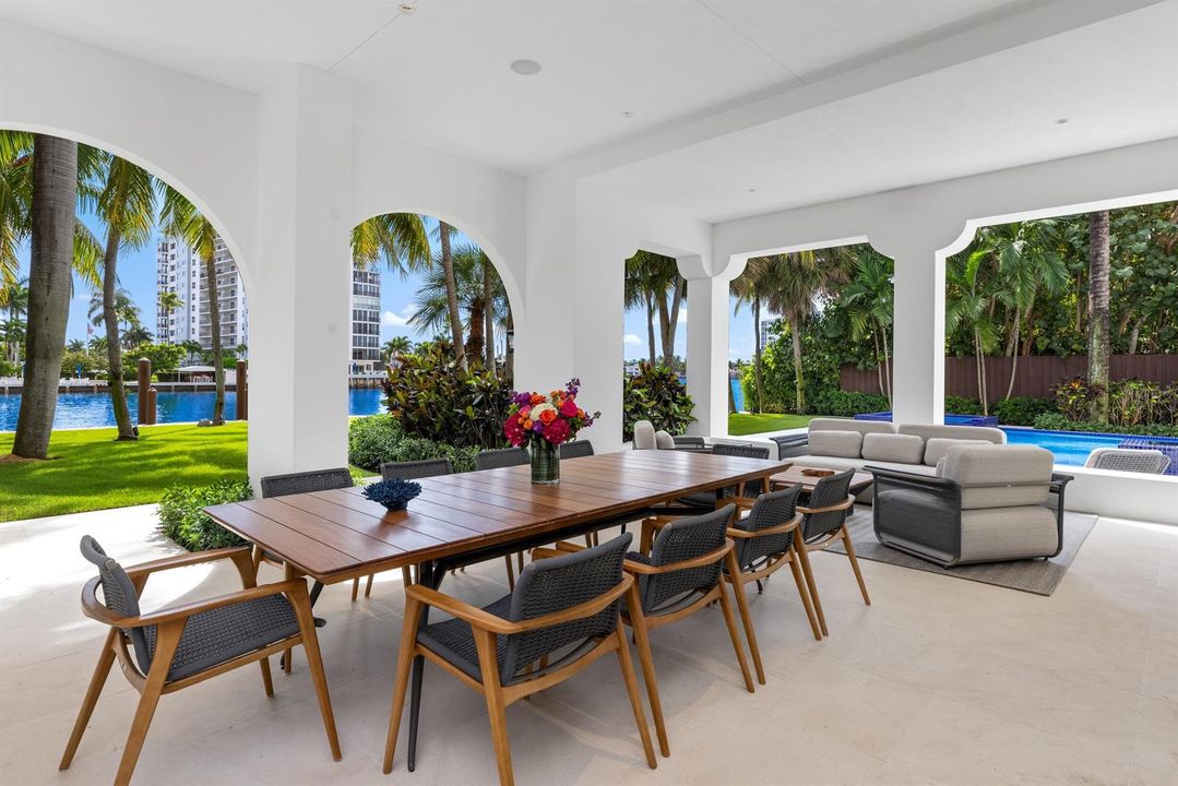 Formal Outdoor Dining