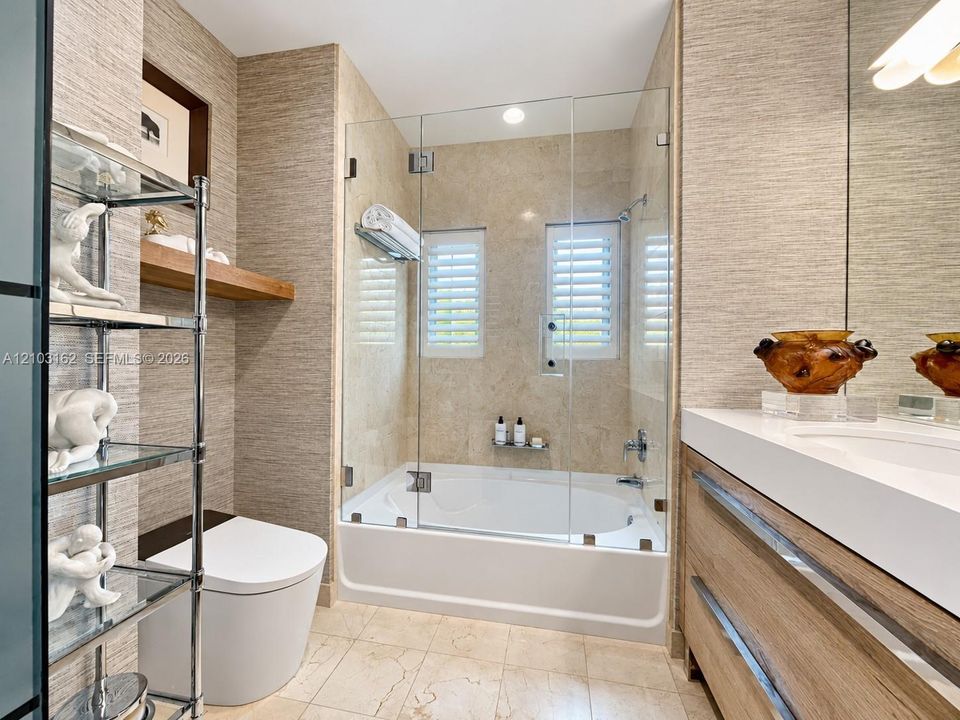 En Venta: $637,500 (2 camas, 2 baños, 1334 Pies cuadrados)