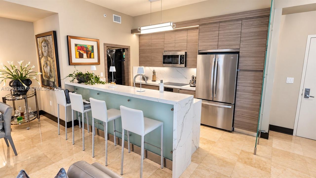 En Venta: $637,500 (2 camas, 2 baños, 1334 Pies cuadrados)