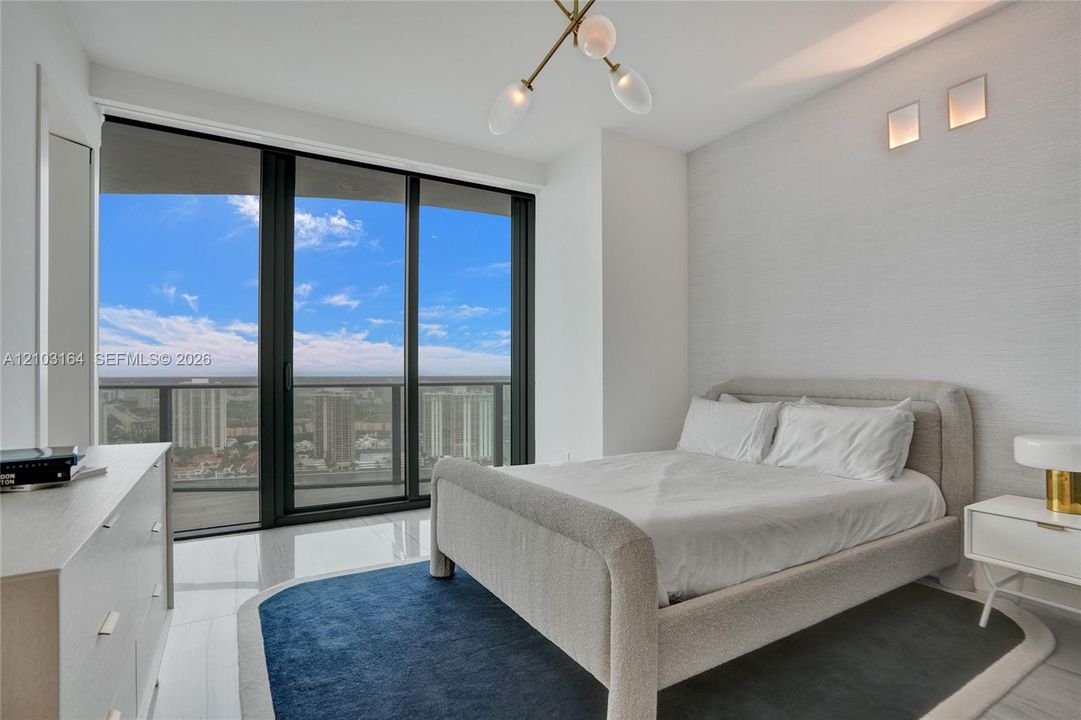 For Rent: $55,000 (3 beds, 5 baths, 4992 Square Feet)