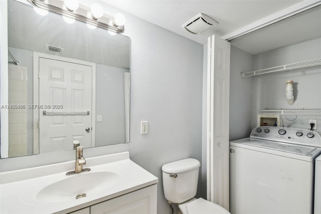 En Venta: $315,000 (1 camas, 1 baños, 859 Pies cuadrados)