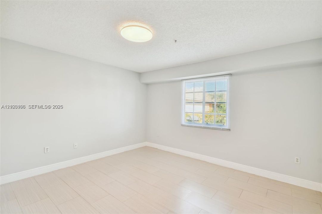 En Venta: $315,000 (1 camas, 1 baños, 859 Pies cuadrados)