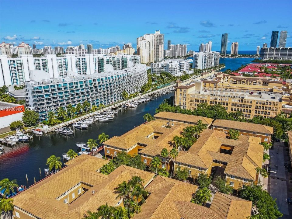 En Venta: $315,000 (1 camas, 1 baños, 859 Pies cuadrados)