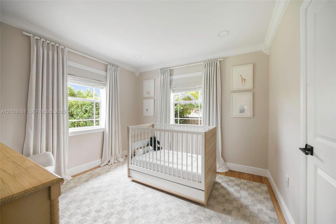 В аренду: $6,800 (3 спален, 2 ванн, 1726 Квадратных фут)