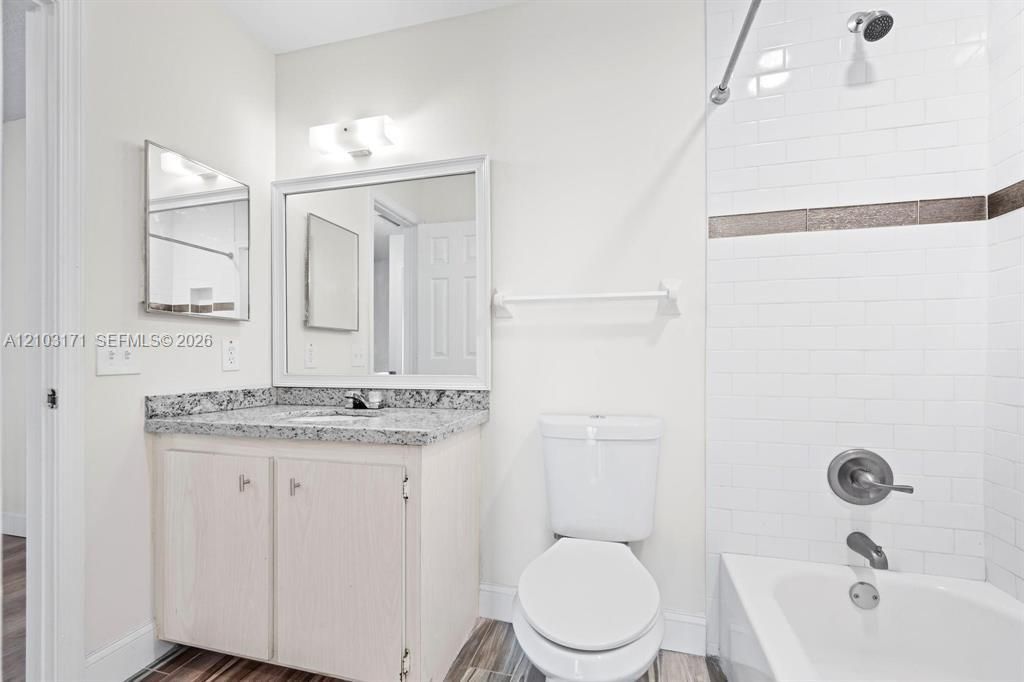 For Rent: $2,400 (2 beds, 1 baths, 0 Square Feet)