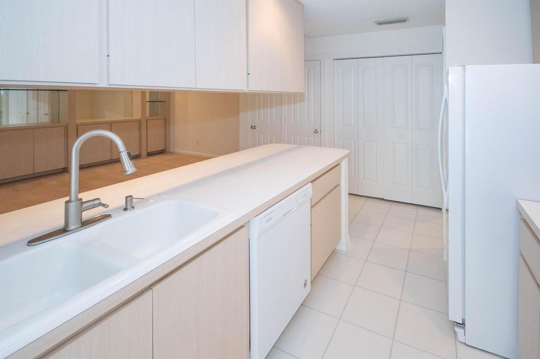 8704 Chapman Oak Court-12