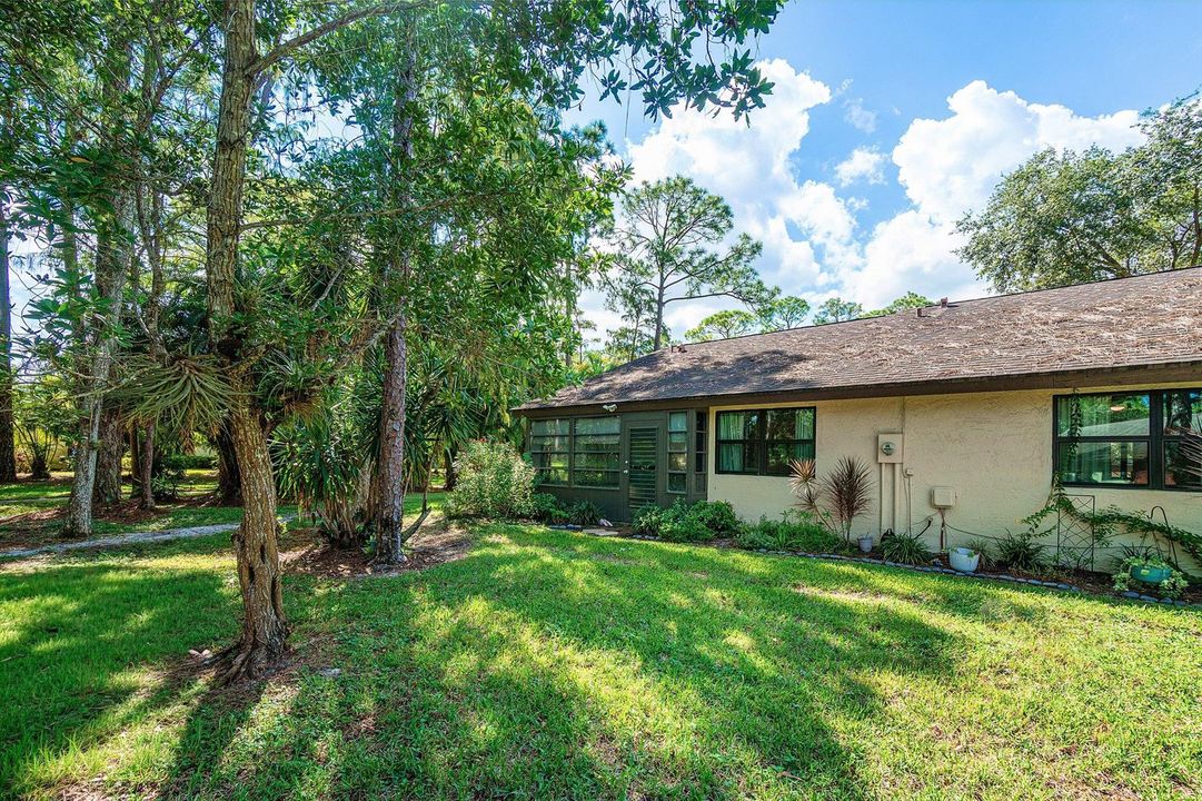 031-144KarandaCourt-RoyalPalmBeach-FL-33