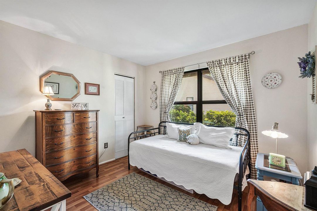 028-144KarandaCourt-RoyalPalmBeach-FL-33