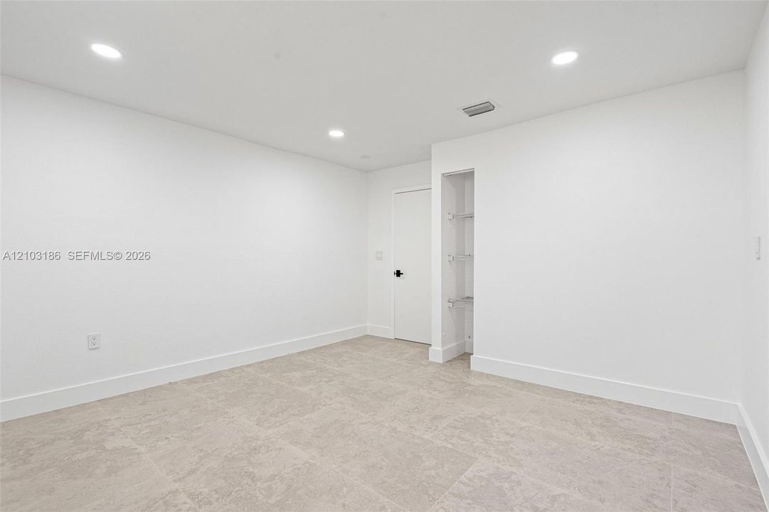 В аренду: $3,900 (3 спален, 2 ванн, 1513 Квадратных фут)