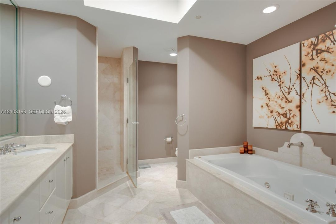 For Rent: $24,000 (2 beds, 2 baths, 1595 Square Feet)