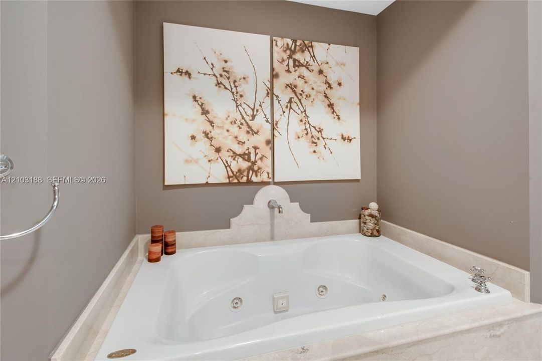 For Rent: $24,000 (2 beds, 2 baths, 1595 Square Feet)
