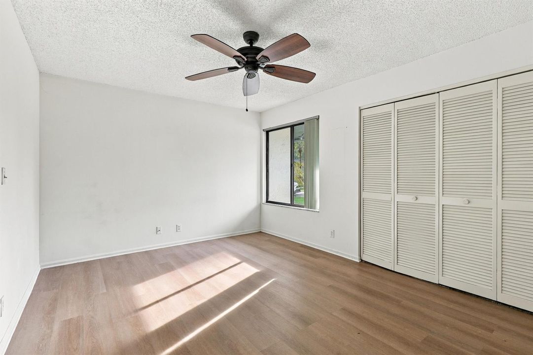 Guest bedroom 2