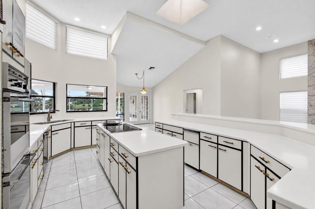 10-kitchen-island-wide-view