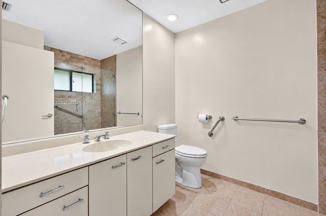 29-bathroom