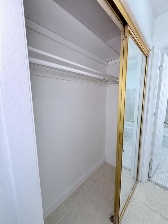 MASTER CLOSET