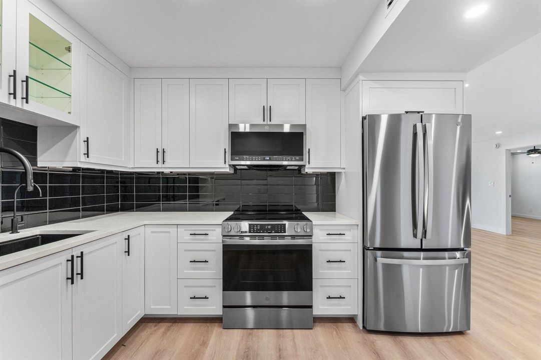 007-1701SouthFlaglerDrive-Unit1205-WestP