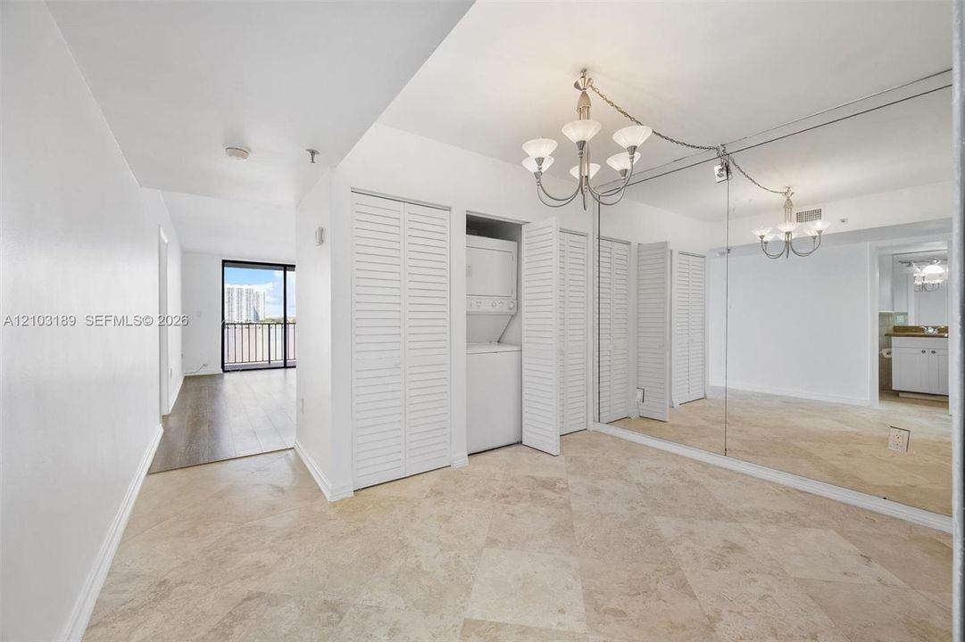 For Rent: $3,100 (2 beds, 2 baths, 933 Square Feet)