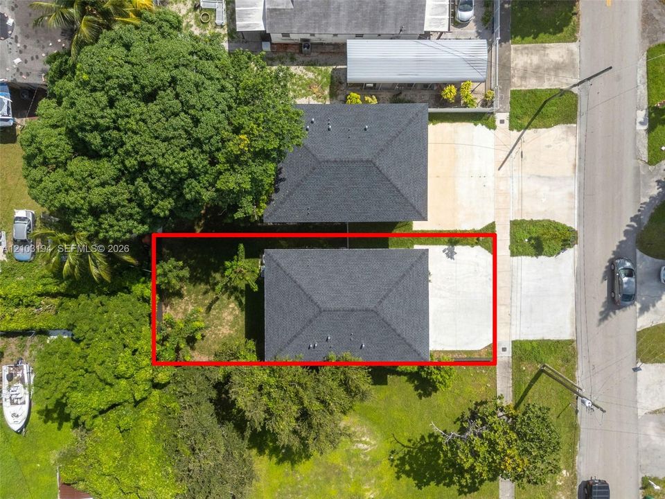 For Rent: $3,300 (3 beds, 2 baths, 1250 Square Feet)