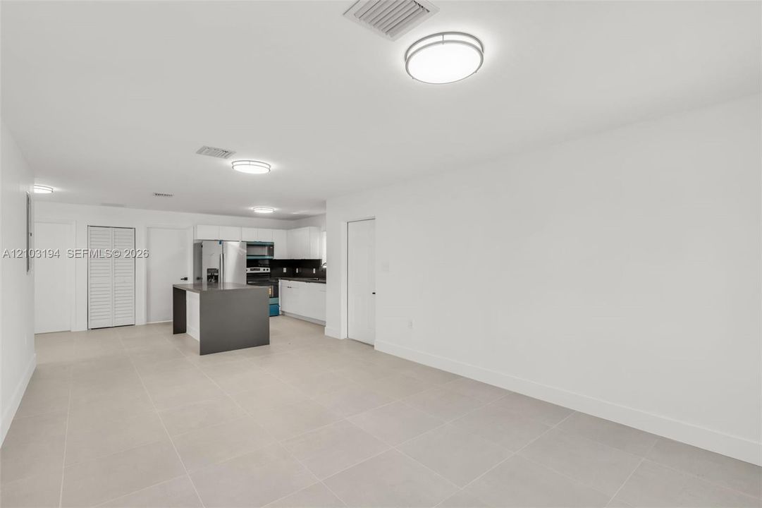 For Rent: $3,300 (3 beds, 2 baths, 1250 Square Feet)