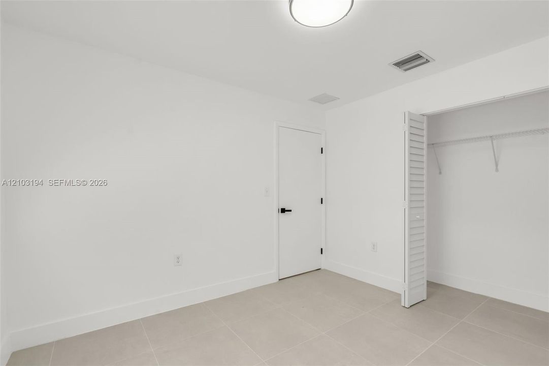 For Rent: $3,300 (3 beds, 2 baths, 1250 Square Feet)