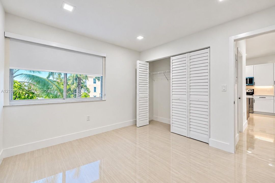 For Rent: $2,700 (2 beds, 2 baths, 857 Square Feet)