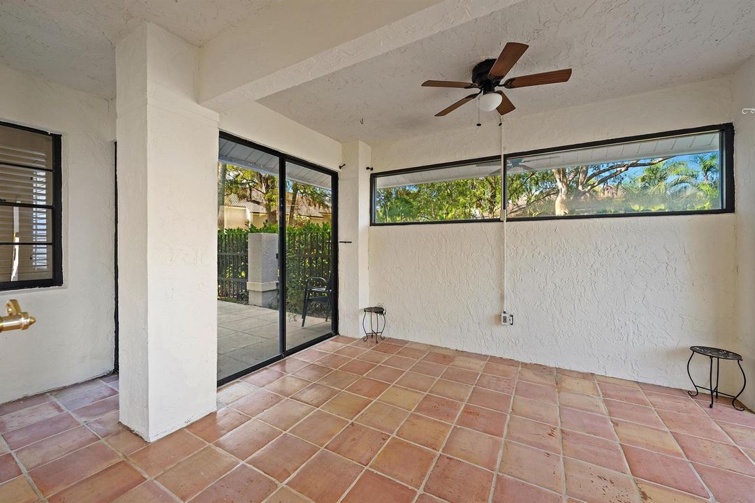 370 Prestwick Cir apt 2-13
