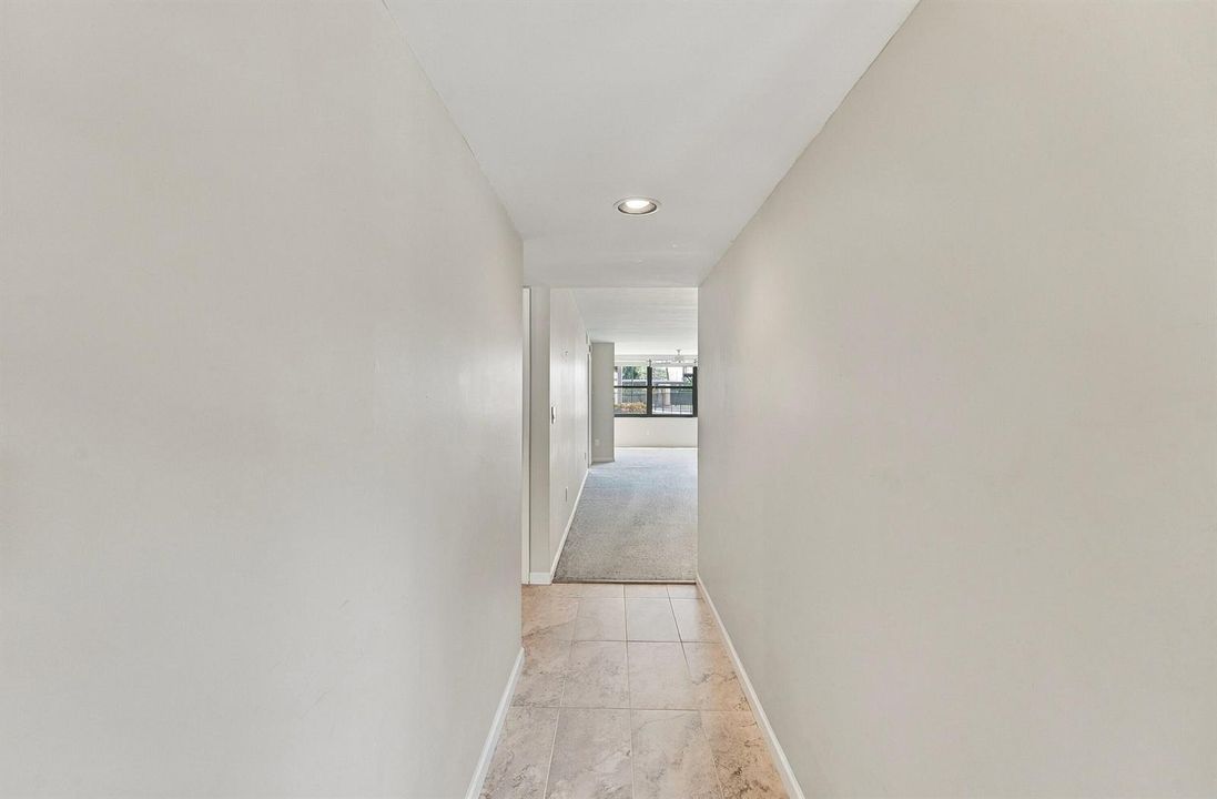 05_hallway